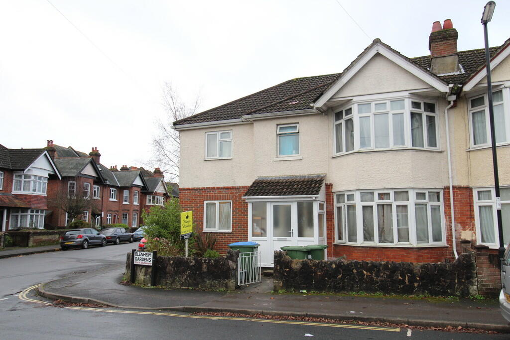 6 bed Semi Detached for rent in Southampton. From Kings Estates - Southampton