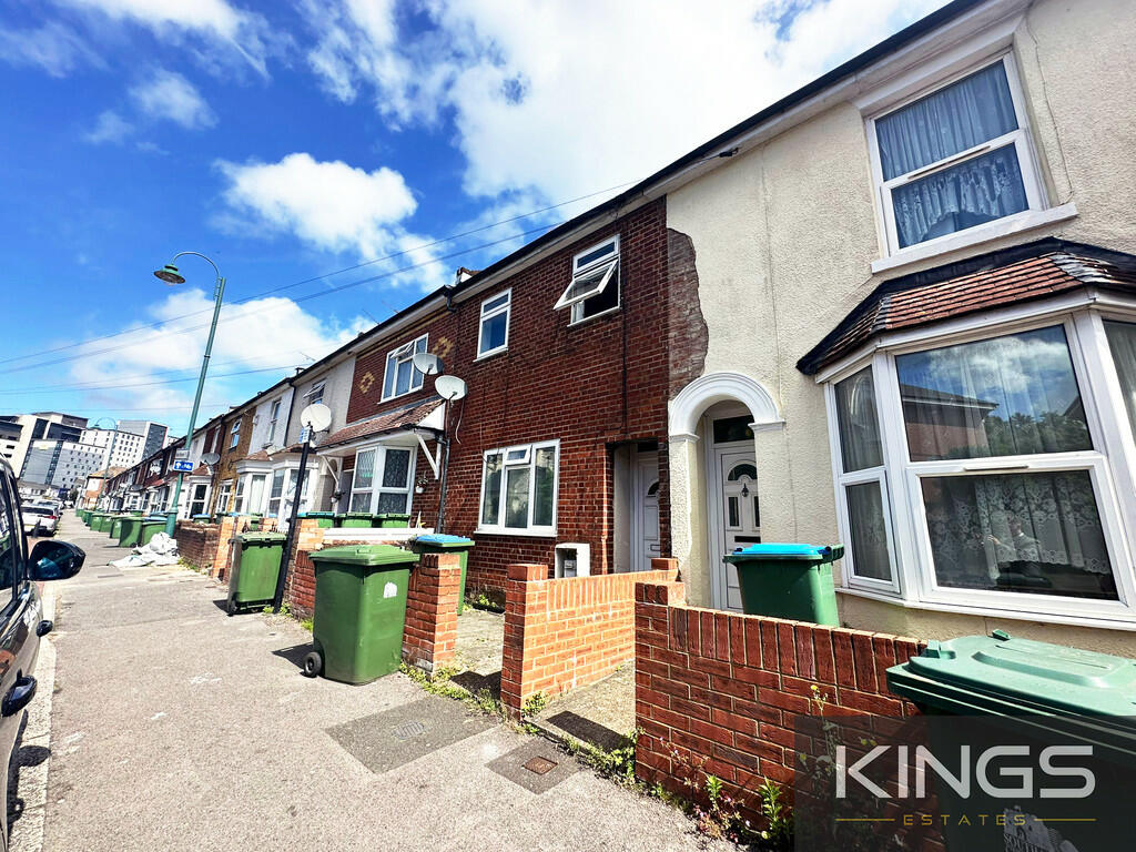 5 bed Semi Detached for rent in Southampton. From Kings Estates - Southampton
