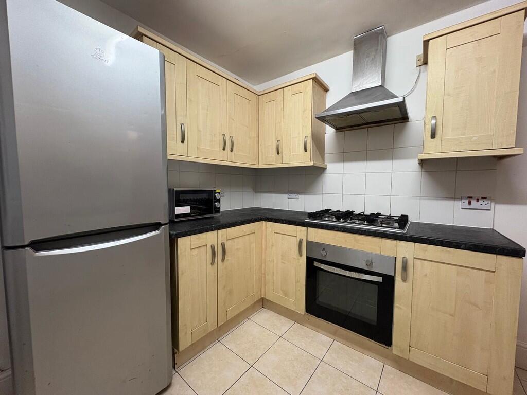 6 bed Semi Detached for rent in Southampton. From Kings Estates - Southampton