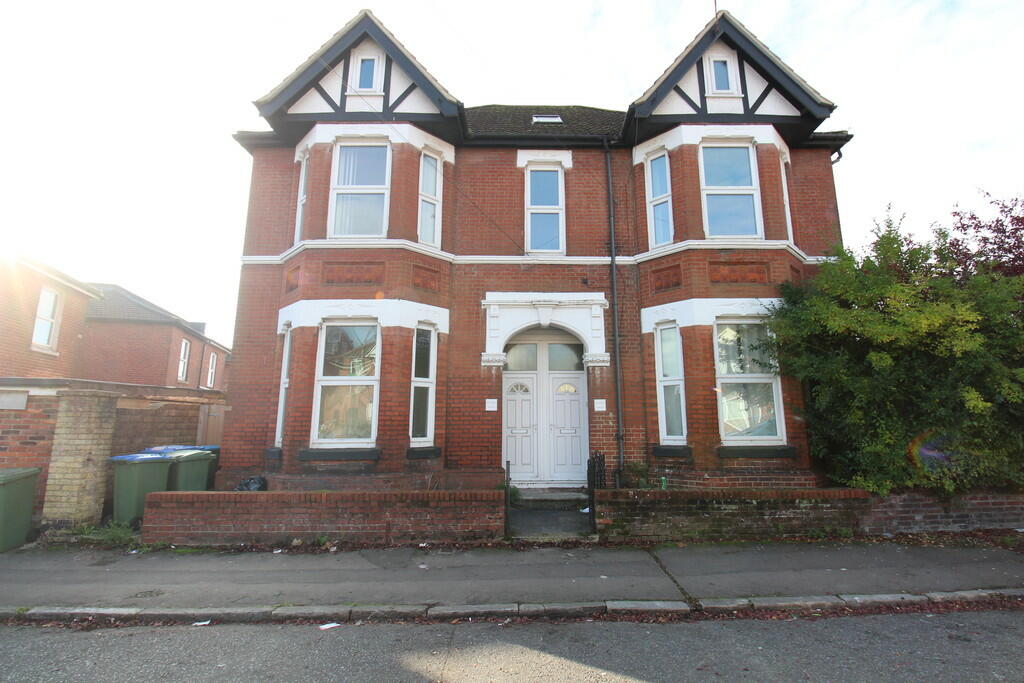 3 bed Annexe for rent in Southampton. From Kings Estates - Southampton 3 bed Annexe for rent in Southampton. From Kings Estates - Southampton