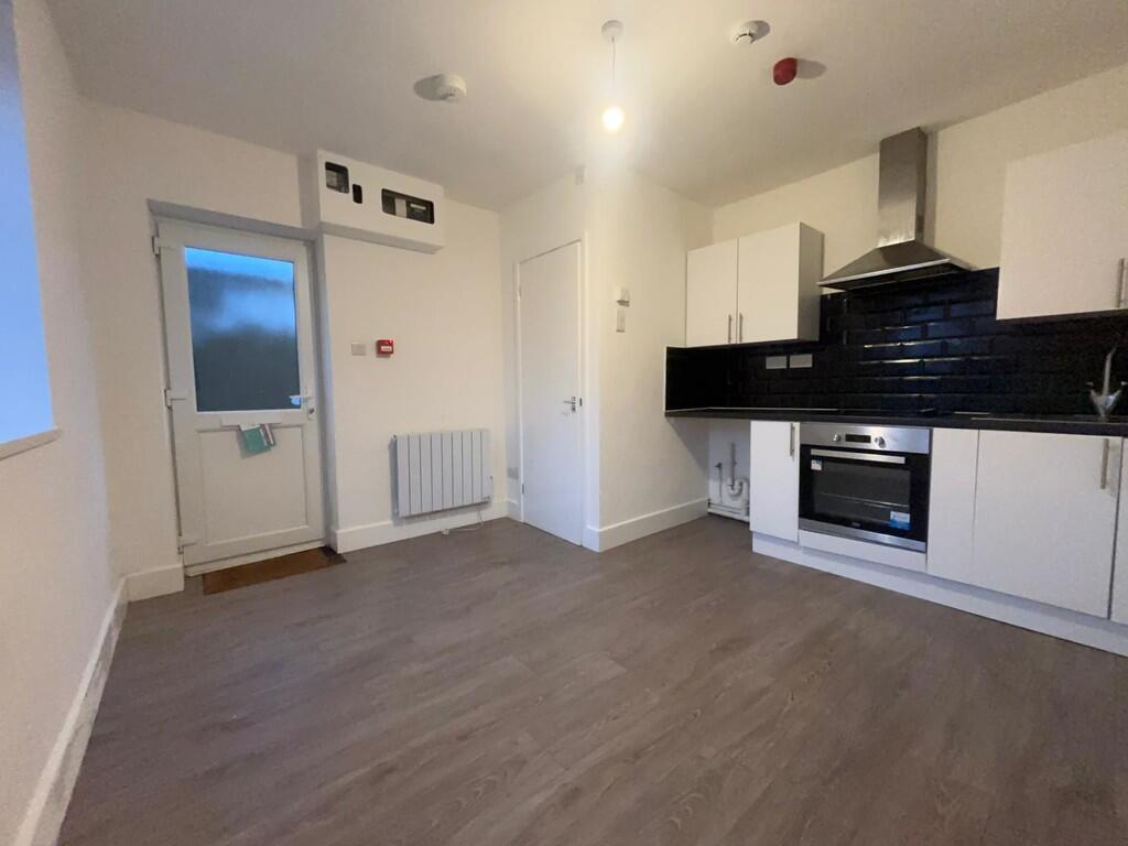 4 bed Studio for rent in Southampton. From Kings Estates - Southampton