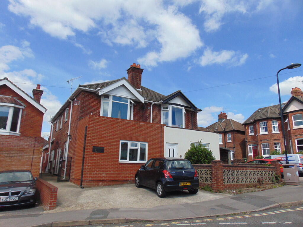 1 bed 1st Floor Flat for rent in Southampton. From Kings Estates - Southampton