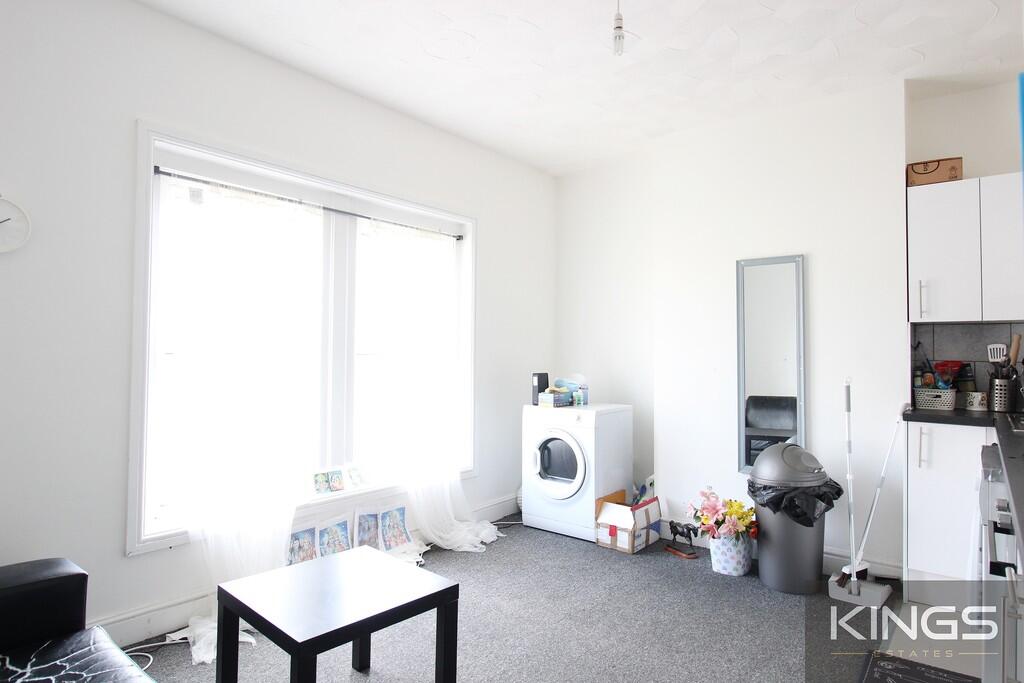 2 bed 1st Floor Flat for rent in Southampton. From Kings Estates - Southampton