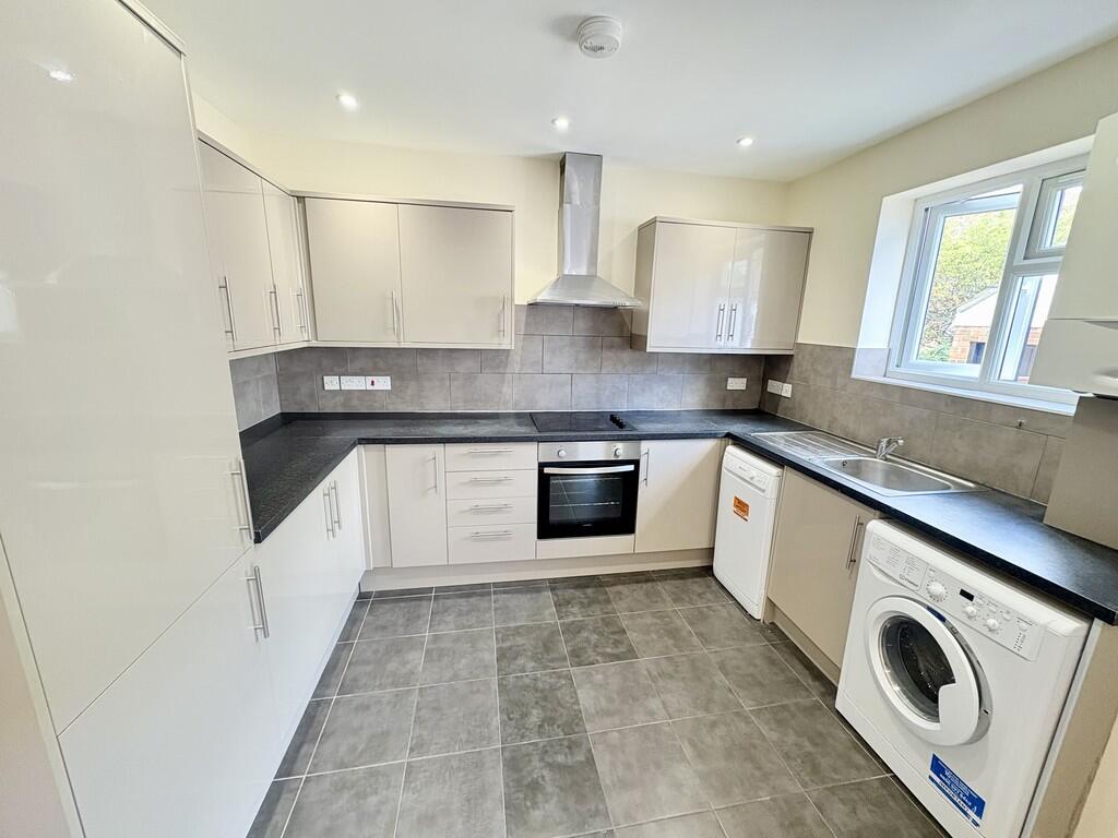3 bed Semi Detached for rent in Southampton. From Kings Estates - Southampton