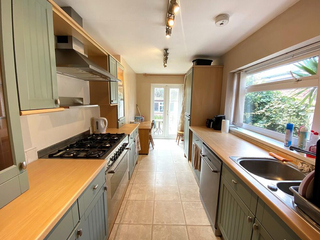 3 bed Mid Terraced House for rent in Portsmouth. From Kings Estates - Southsea