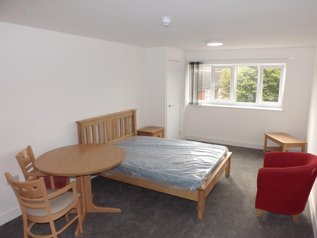 1 bed 1st Floor Flat for rent in Portsmouth. From Kings Estates - Southsea 1 bed 1st Floor Flat for rent in Portsmouth. From Kings Estates - Southsea