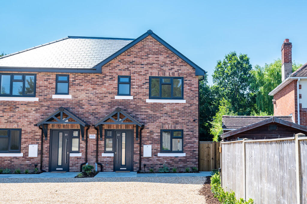 4 bed Semi Detached for rent in Horndean. From Kings Estates - Southsea