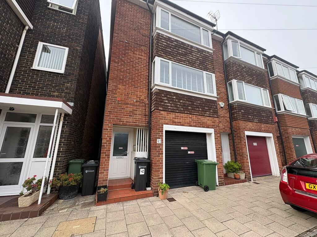 4 bed Town House for rent in Portsmouth. From Kings Estates - Southsea 4 bed Town House for rent in Portsmouth. From Kings Estates - Southsea