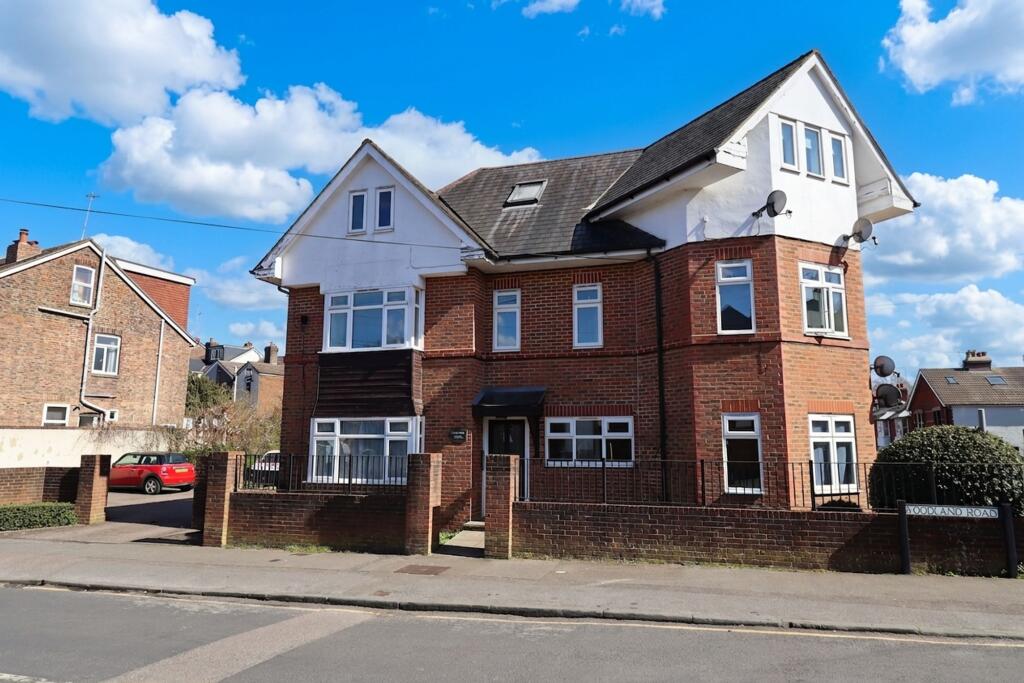 1 bed 1st Floor Flat for rent in Tunbridge Wells. From Kings Estates - Tunbridge Wells