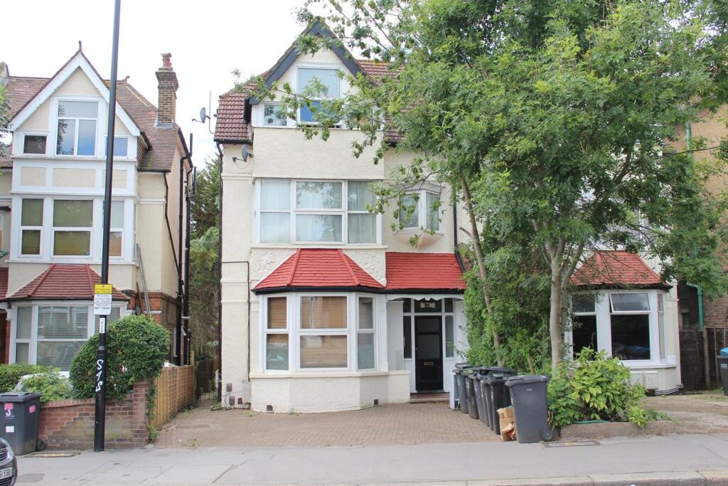 1 bed 1st Floor Flat for rent in London. From Kingsbury Estate Agents - Thornton Heath 1 bed 1st Floor Flat for rent in London. From Kingsbury Estate Agents - Thornton Heath