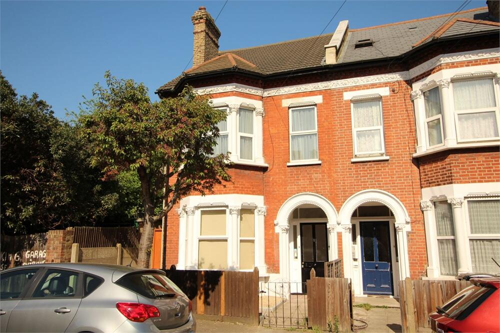 2 bed House (unspecified) for rent in Croydon. From Kingsbury Estate Agents - Thornton Heath 2 bed House (unspecified) for rent in Croydon. From Kingsbury Estate Agents - Thornton Heath