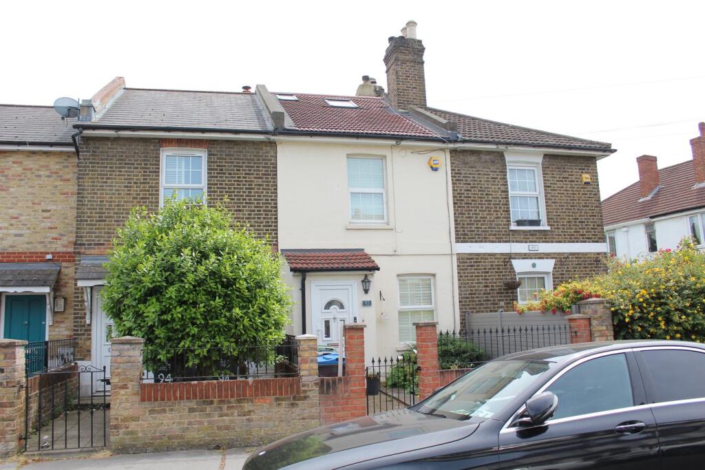 2 bed Mid Terraced House for rent in Croydon. From Kingsbury Estate Agents - Thornton Heath 2 bed Mid Terraced House for rent in Croydon. From Kingsbury Estate Agents - Thornton Heath