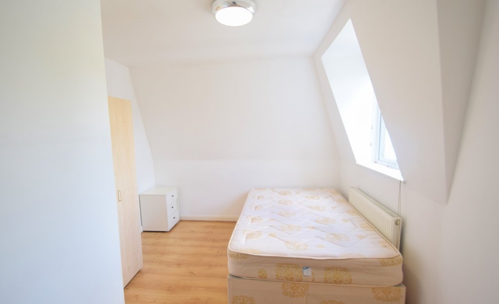 1 bed 1st Floor Flat for rent in Finchley. From Kingsleys Lettings 1 bed 1st Floor Flat for rent in Finchley. From Kingsleys Lettings