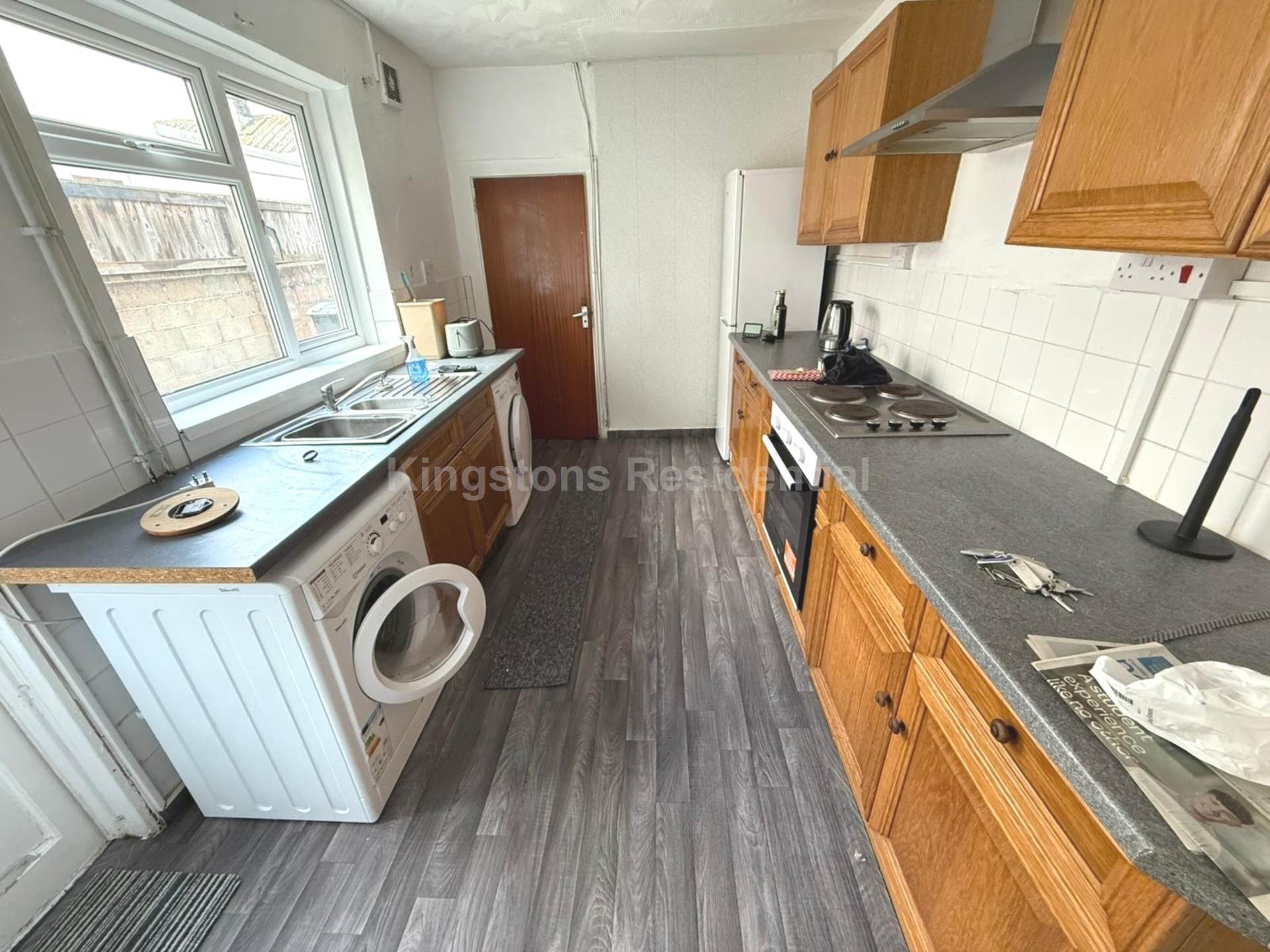 4 bed Mid Terraced House for rent in Cardiff. From Kingston Residential - Head Office