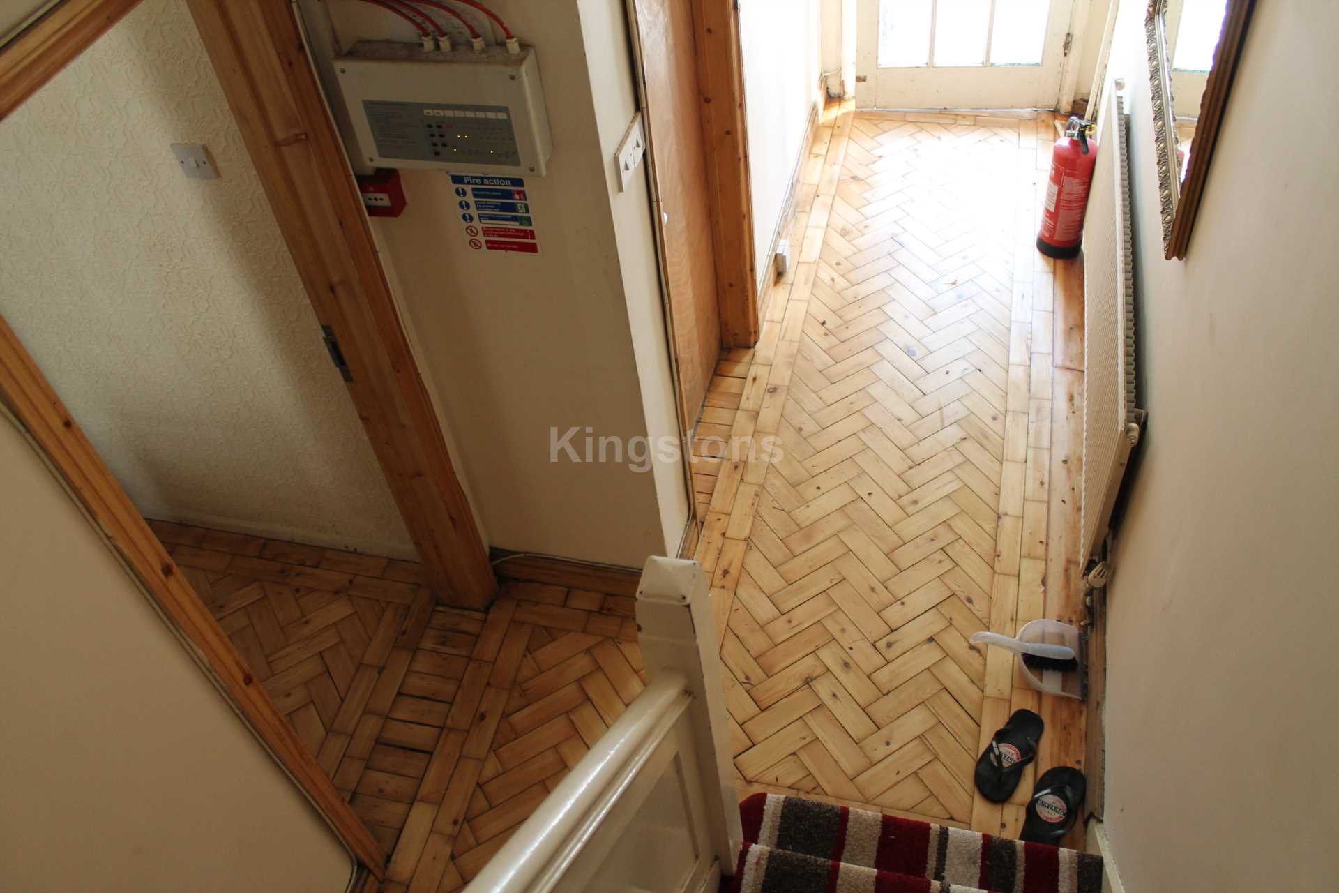 6 bed Mid Terraced House for rent in Cardiff. From Kingston Residential - Head Office 6 bed Mid Terraced House for rent in Cardiff. From Kingston Residential - Head Office