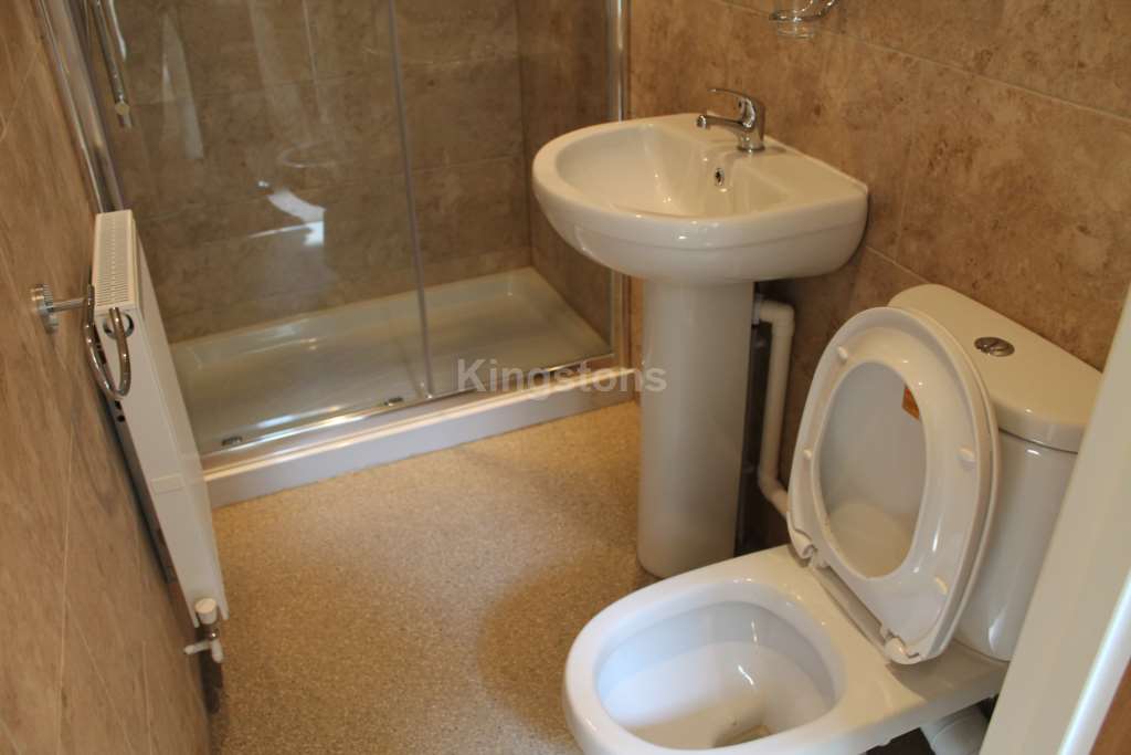 5 bed Mid Terraced House for rent in Cardiff. From Kingston Residential - Head Office 5 bed Mid Terraced House for rent in Cardiff. From Kingston Residential - Head Office