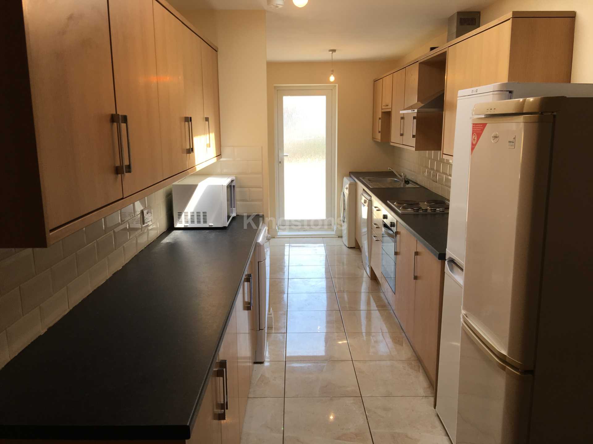 6 bed Mid Terraced House for rent in Cardiff. From Kingston Residential - Head Office 6 bed Mid Terraced House for rent in Cardiff. From Kingston Residential - Head Office