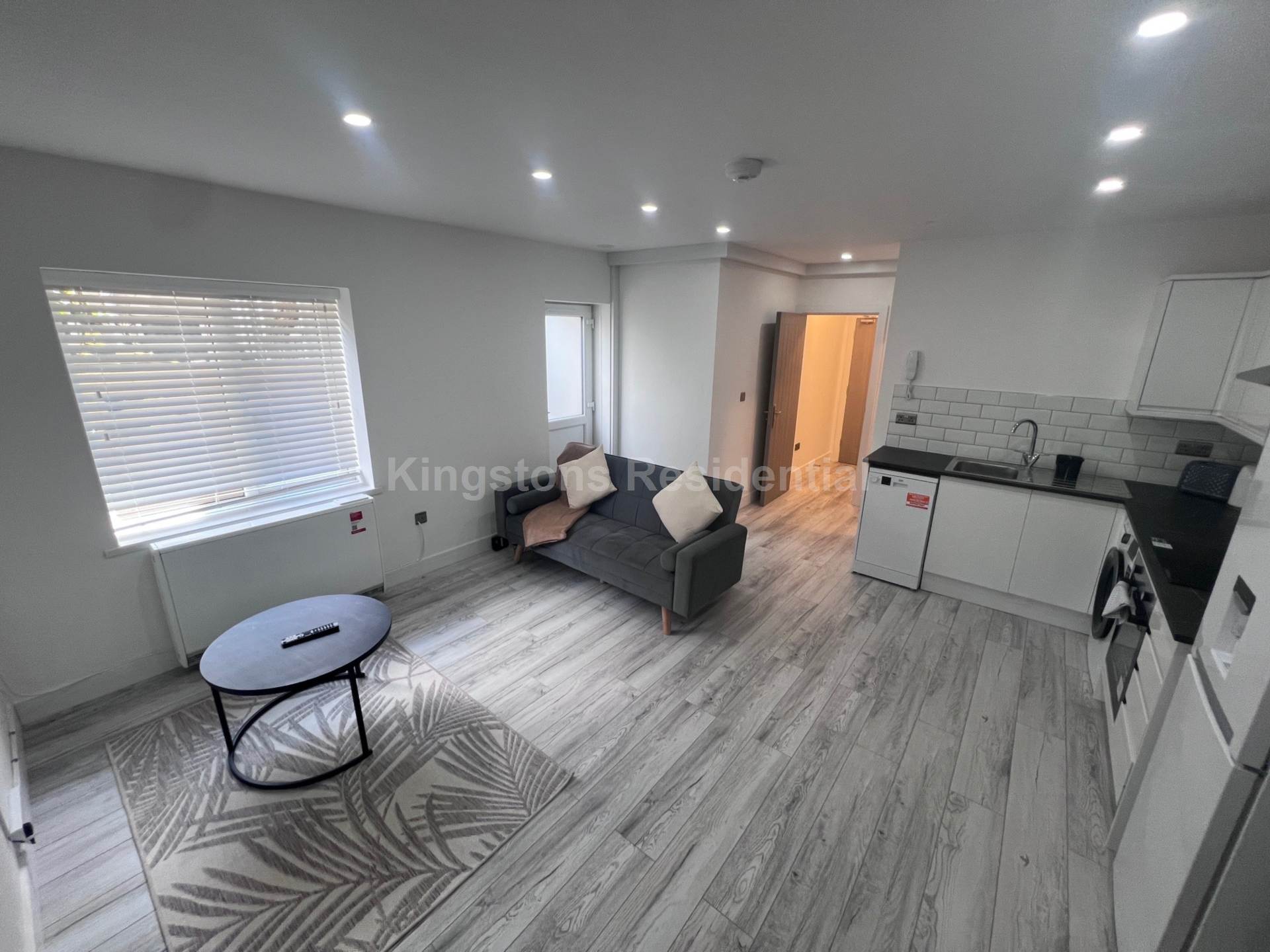 2 bed 1st Floor Flat for rent in Cardiff. From Kingston Residential - Head Office 2 bed 1st Floor Flat for rent in Cardiff. From Kingston Residential - Head Office