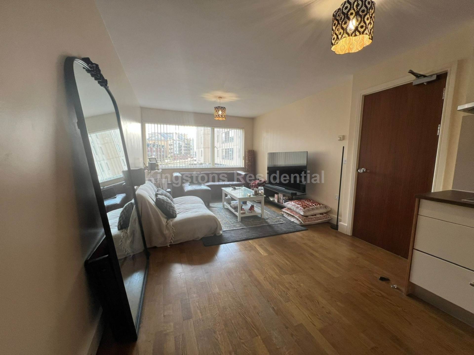 2 bed Apartment for rent in Cardiff Bay. From Kingston Residential - Head Office