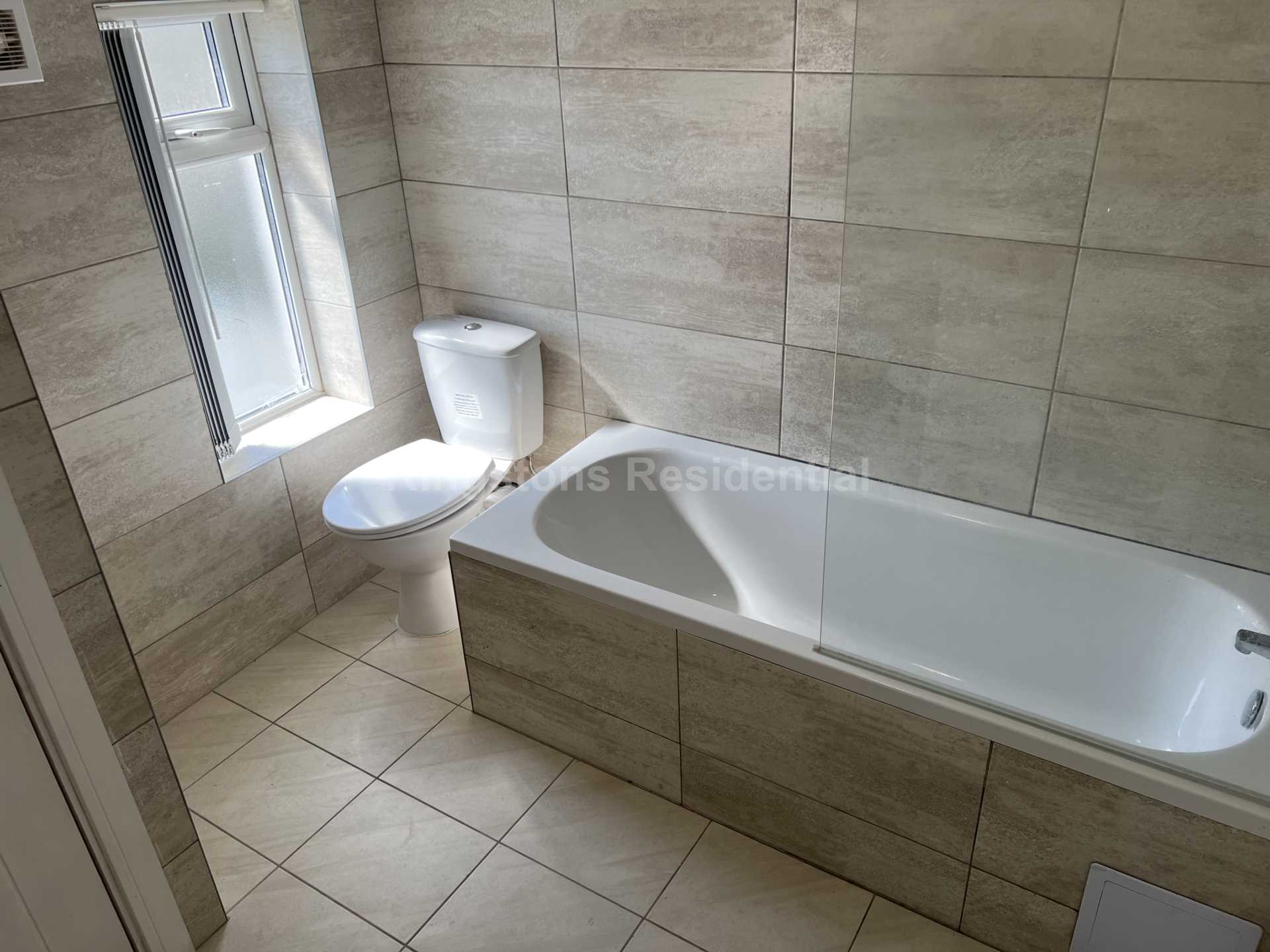 5 bed Mid Terraced House for rent in Cardiff. From Kingston Residential - Head Office