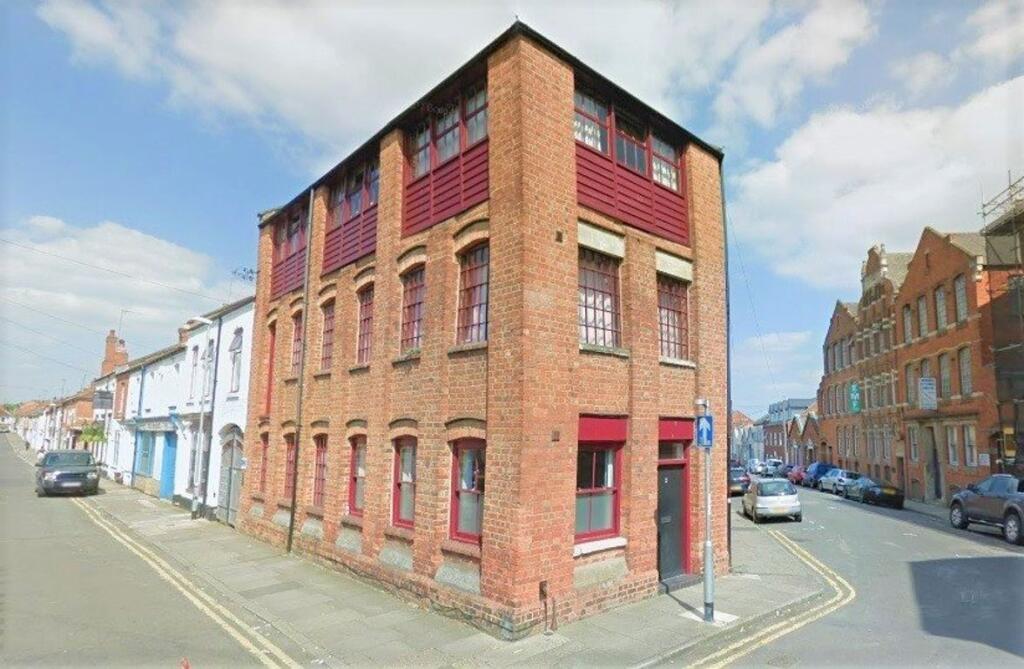 2 bed 1st Floor Flat for rent in Northampton. From Kingston Real Estate (Property Management) Limited - Northampton