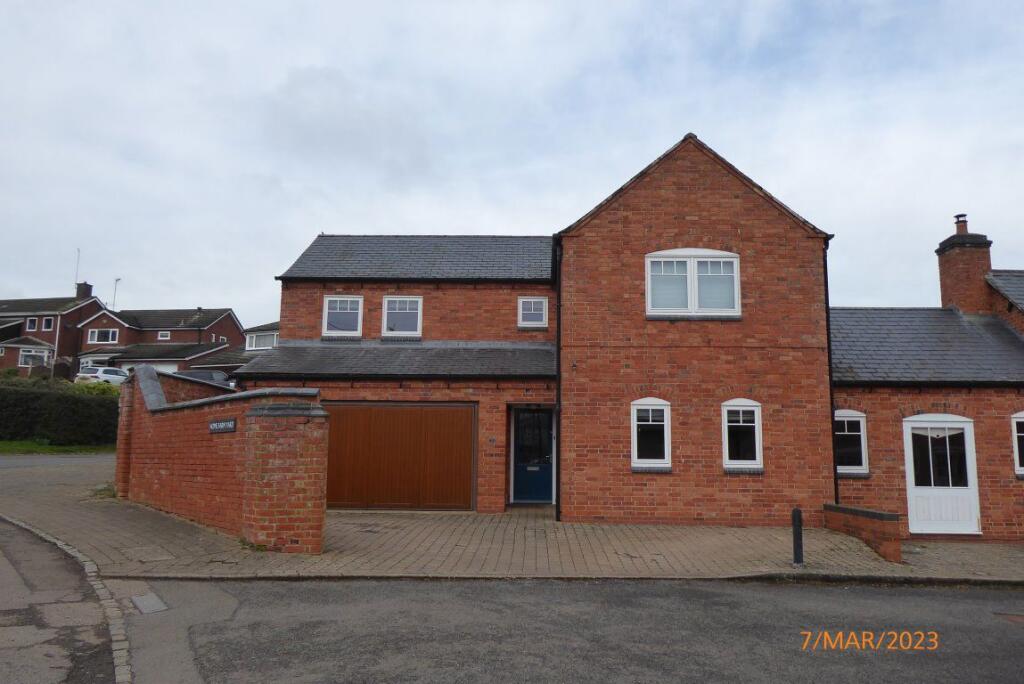4 bed Detached for rent in Hollowell. From Kingston Real Estate (Property Management) Limited - Northampton 4 bed Detached for rent in Hollowell. From Kingston Real Estate (Property Management) Limited - Northampton