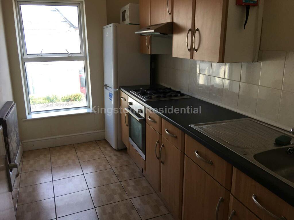 8 bed End of Terrace for rent in Cardiff. From Kingstons - Cardiff 8 bed End of Terrace for rent in Cardiff. From Kingstons - Cardiff