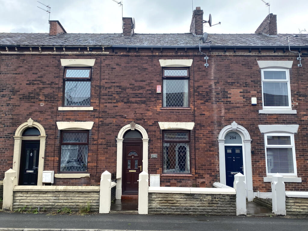 2 bed Mid Terraced House for rent in Oldham. From Kirkham Property - Chadderton 2 bed Mid Terraced House for rent in Oldham. From Kirkham Property - Chadderton