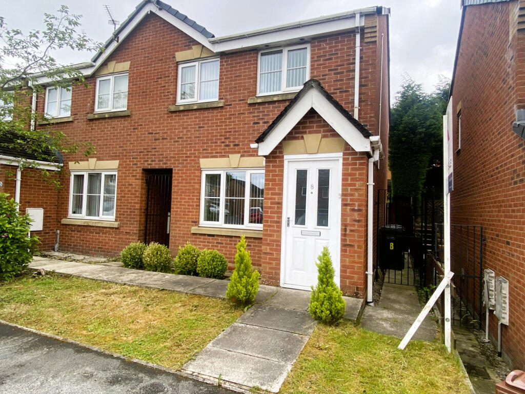 3 bed Town House for rent in Oldham. From Kirkham Property - Chadderton 3 bed Town House for rent in Oldham. From Kirkham Property - Chadderton