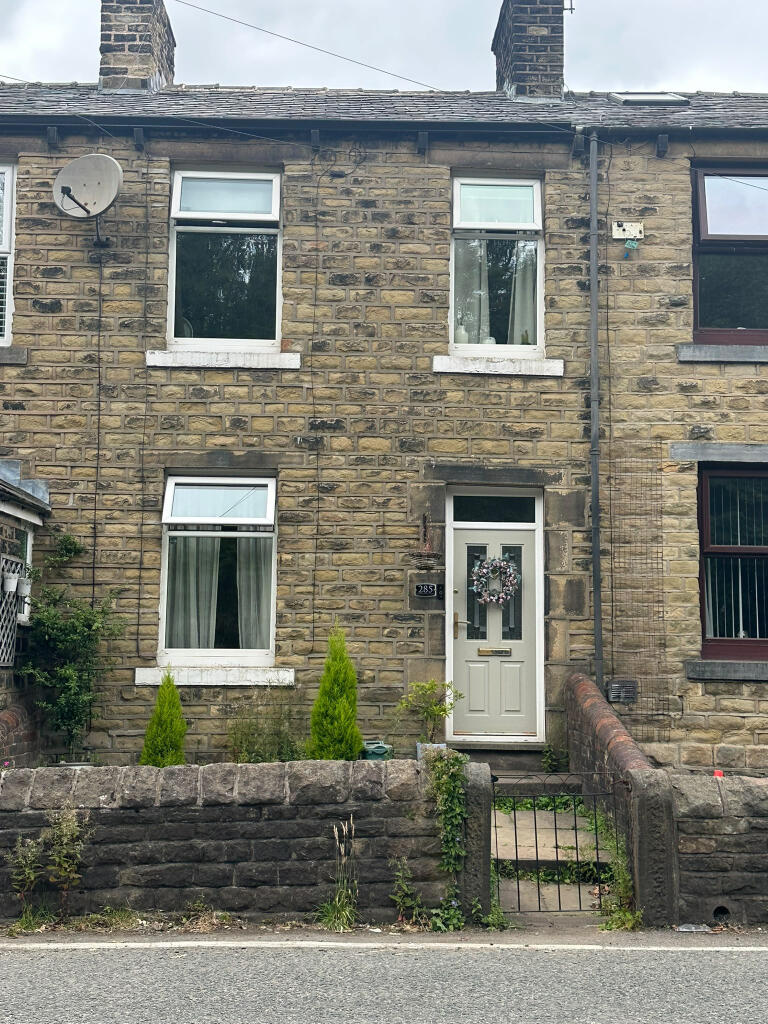 3 bed Detached for rent in Diggle. From Kirkham Property - Chadderton 3 bed Detached for rent in Diggle. From Kirkham Property - Chadderton