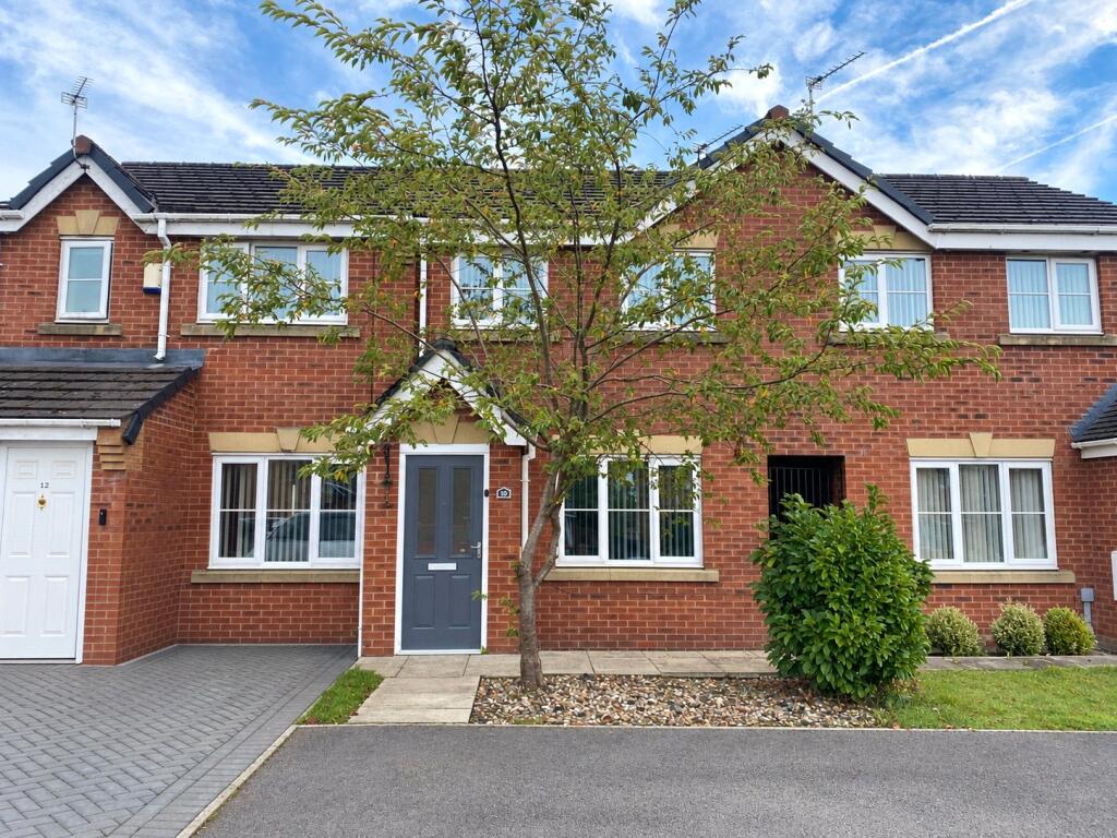 2 bed Mid Terraced House for rent in Oldham. From Kirkham Property - Chadderton