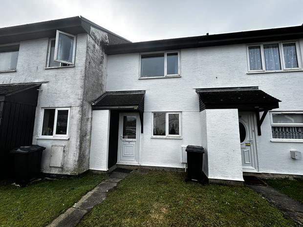 2 bed Mid Terraced House for rent in Callington. From Kivells - Launceston 2 bed Mid Terraced House for rent in Callington. From Kivells - Launceston