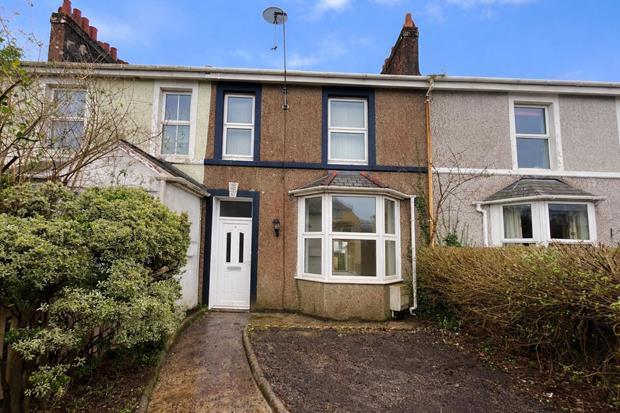 4 bed Mid Terraced House for rent in Liskeard. From Kivells - Launceston 4 bed Mid Terraced House for rent in Liskeard. From Kivells - Launceston