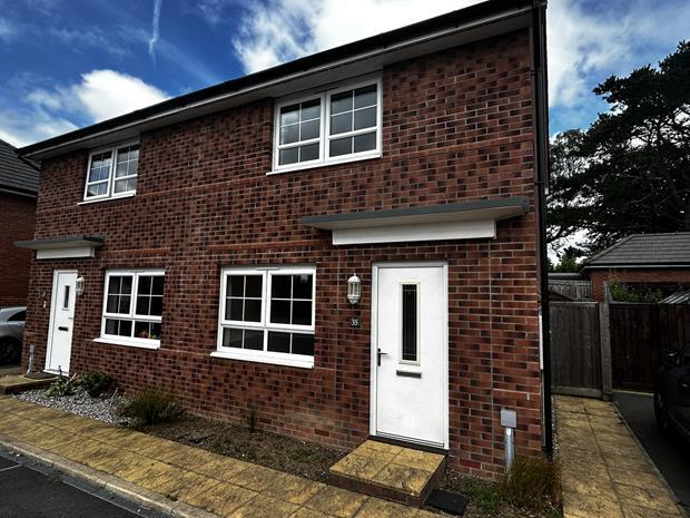 2 bed Semi Detached for rent in Launceston. From Kivells - Launceston 2 bed Semi Detached for rent in Launceston. From Kivells - Launceston