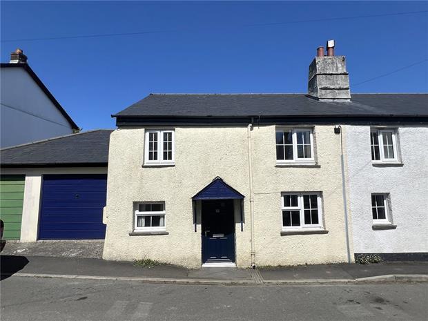 3 bed End of Terrace for rent in Launceston. From Kivells - Launceston 3 bed End of Terrace for rent in Launceston. From Kivells - Launceston