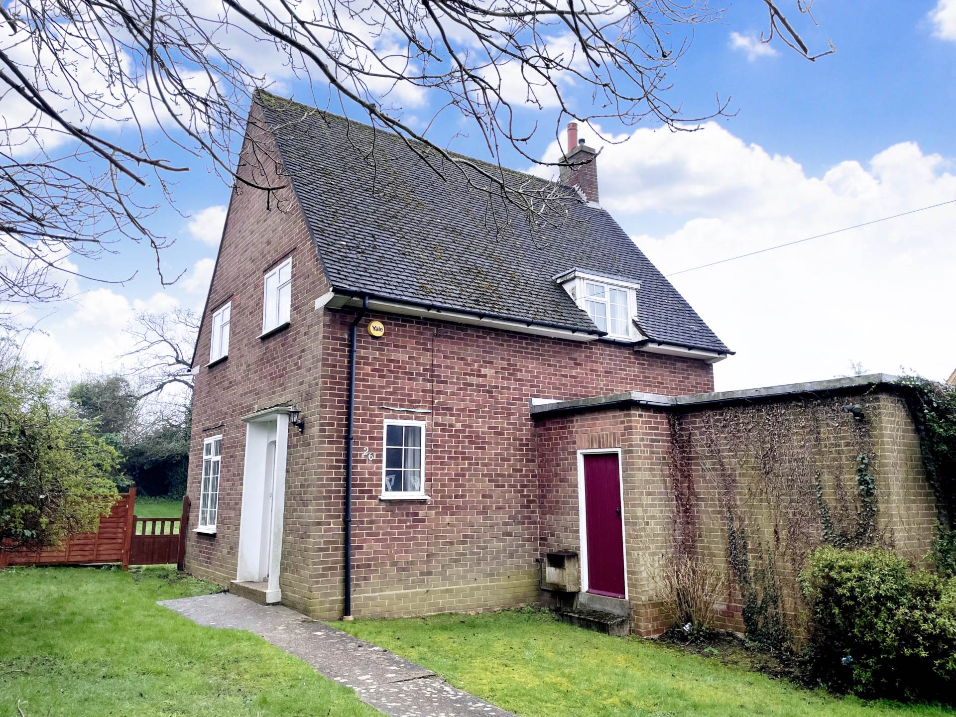 3 bed Detached House for rent in Hemel Hempstead. From Knights Lettings - Boxmoor
