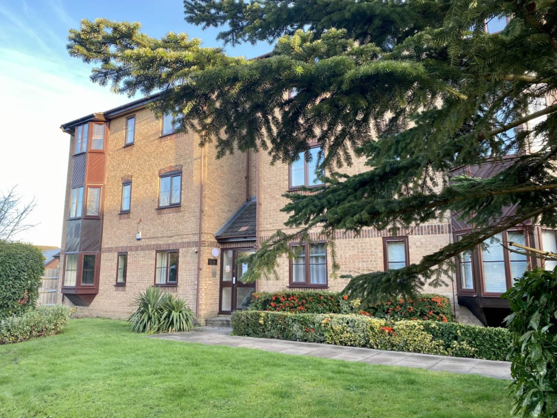 2 bed Apartment for rent in Aylesbury. From Knights Lettings - Boxmoor