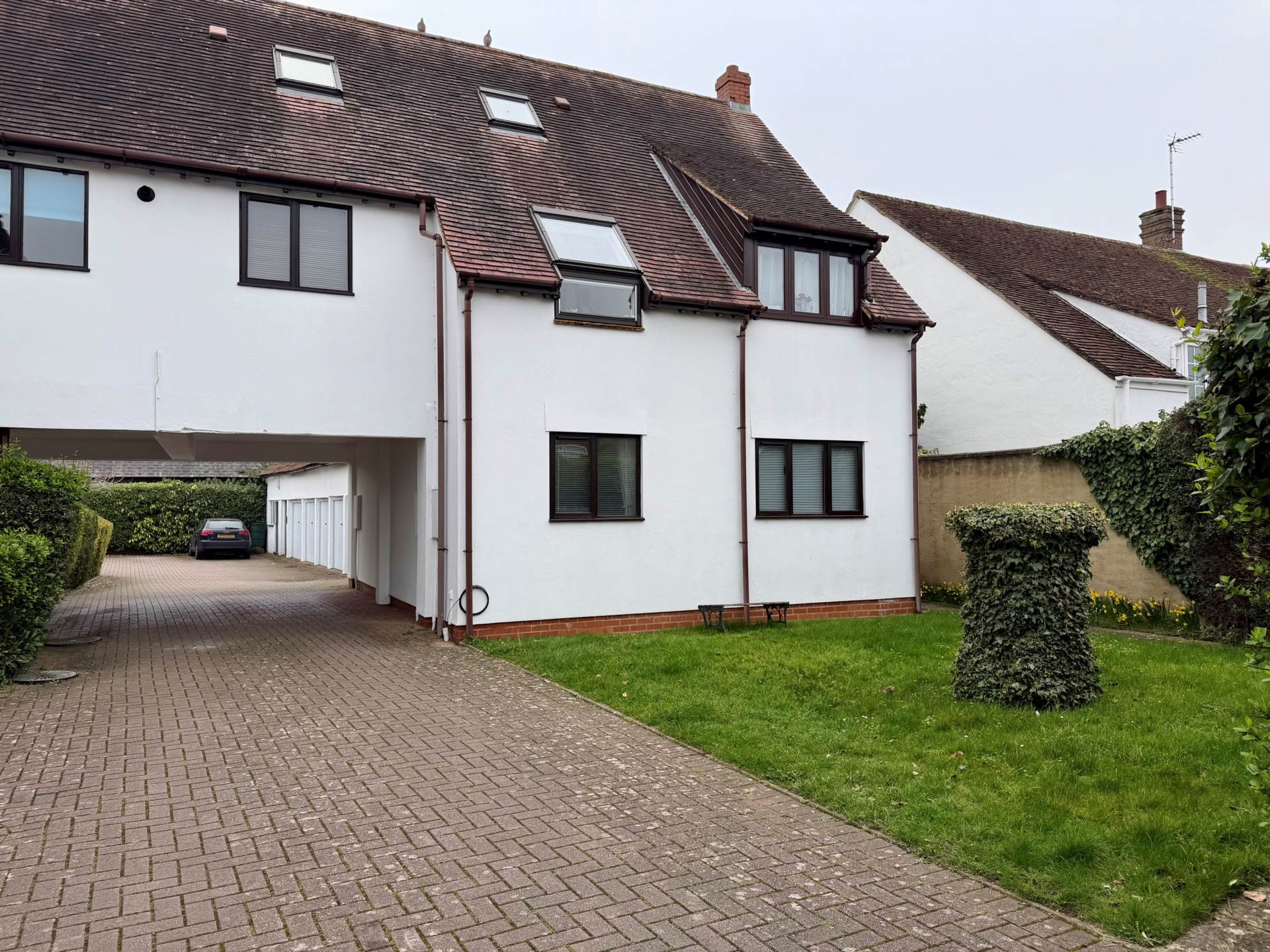 1 bed Annexe for rent in Aylesbury. From Knights Lettings - Boxmoor