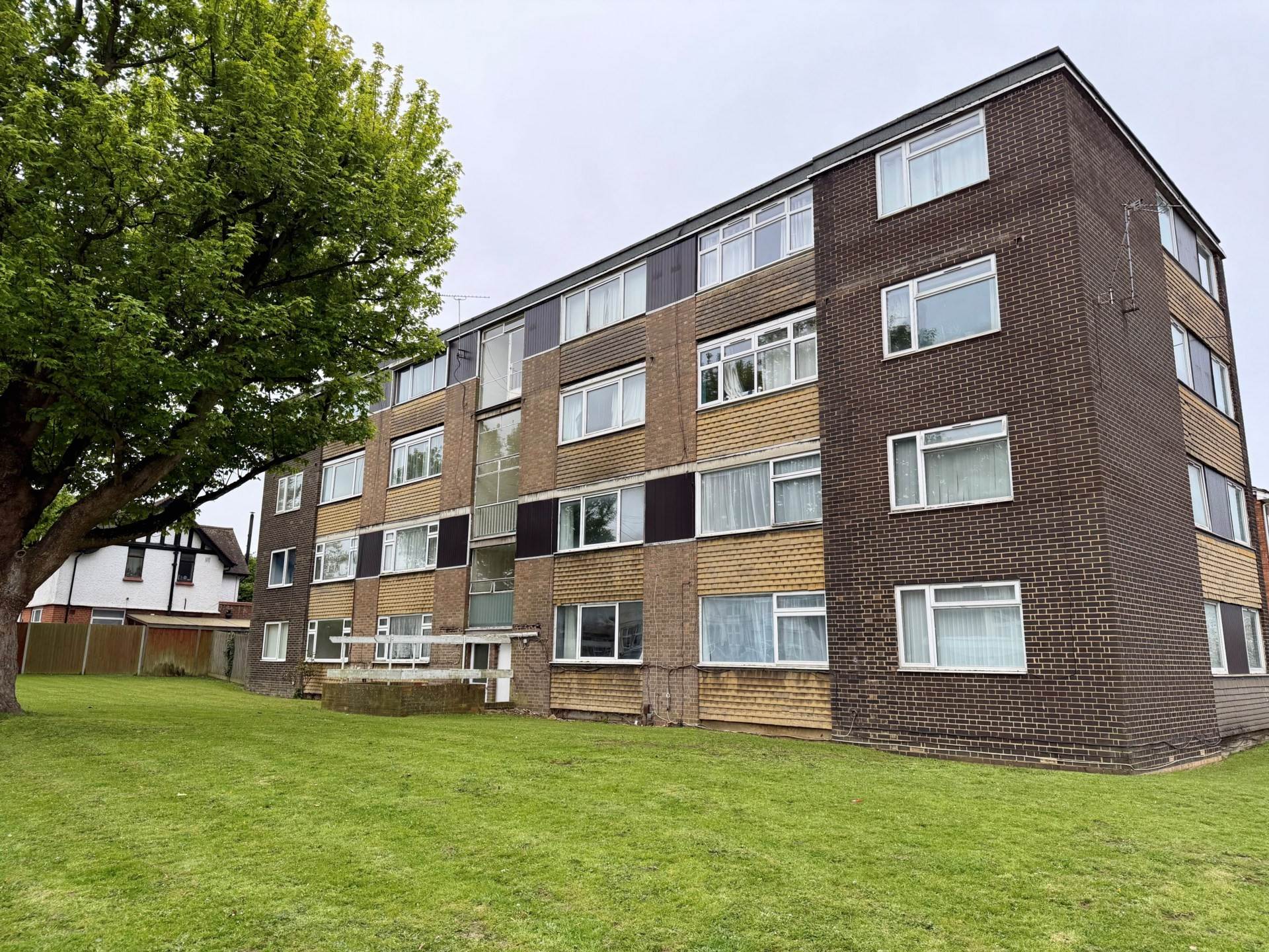 2 bed Annexe for rent in Aylesbury. From Knights Lettings - Boxmoor