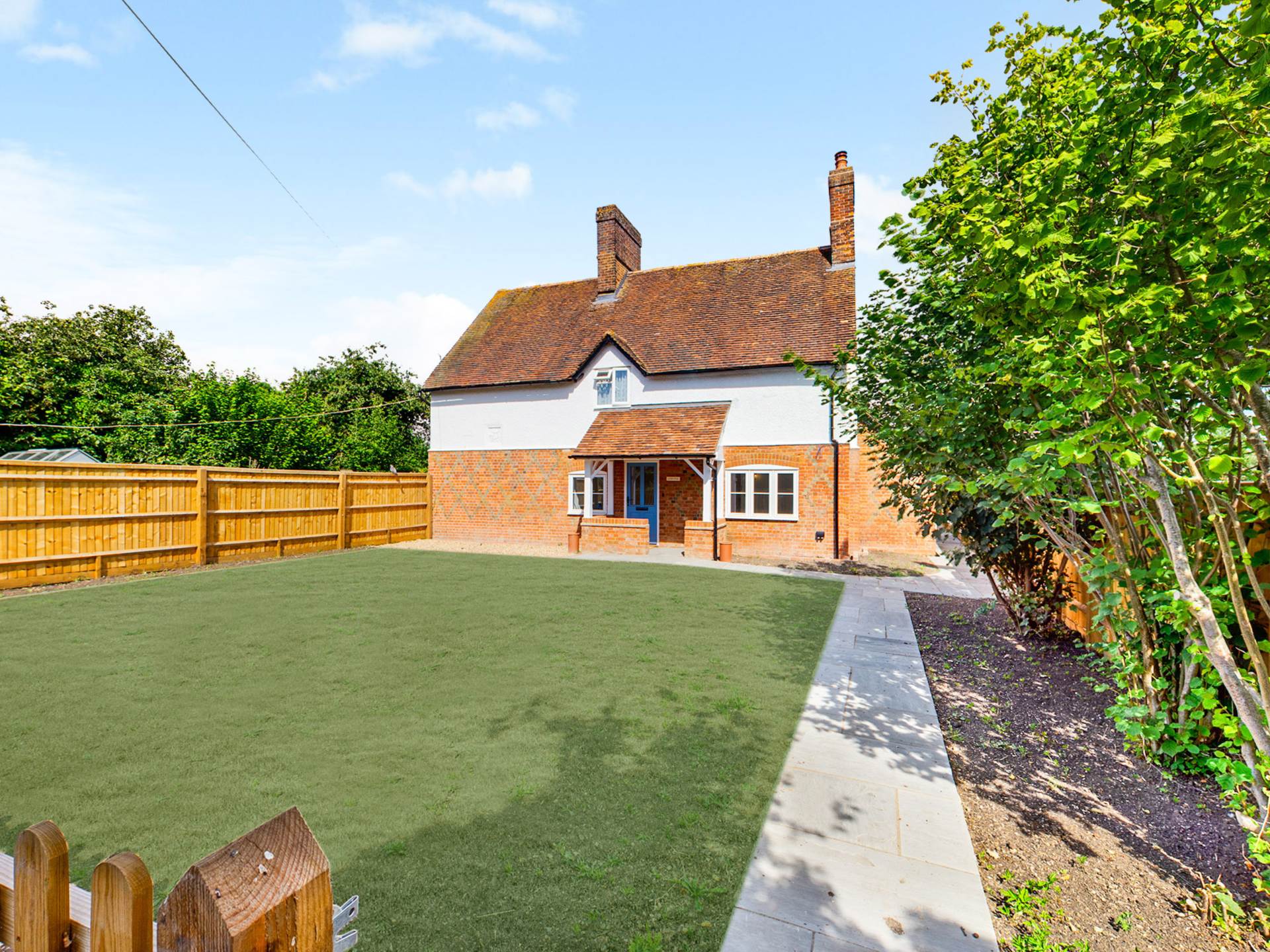 2 bed Semi Detached for rent in Aylesbury. From Knights Lettings - Boxmoor