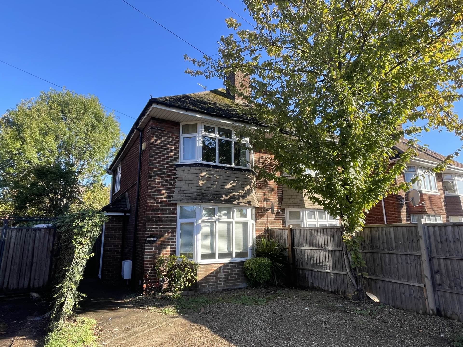 3 bed Semi Detached for rent in Aylesbury. From Knights Lettings - Boxmoor 3 bed Semi Detached for rent in Aylesbury. From Knights Lettings - Boxmoor