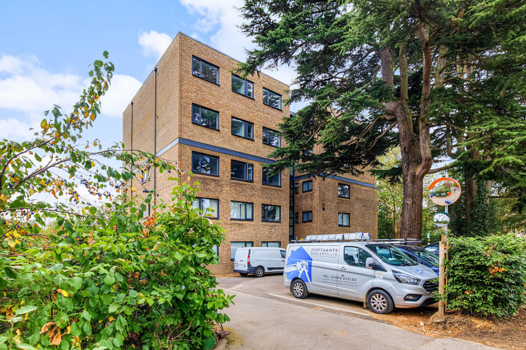 2 bed 1st Floor Flat for rent in Elsfield. From Lucy Properties - Oxford 2 bed 1st Floor Flat for rent in Elsfield. From Lucy Properties - Oxford