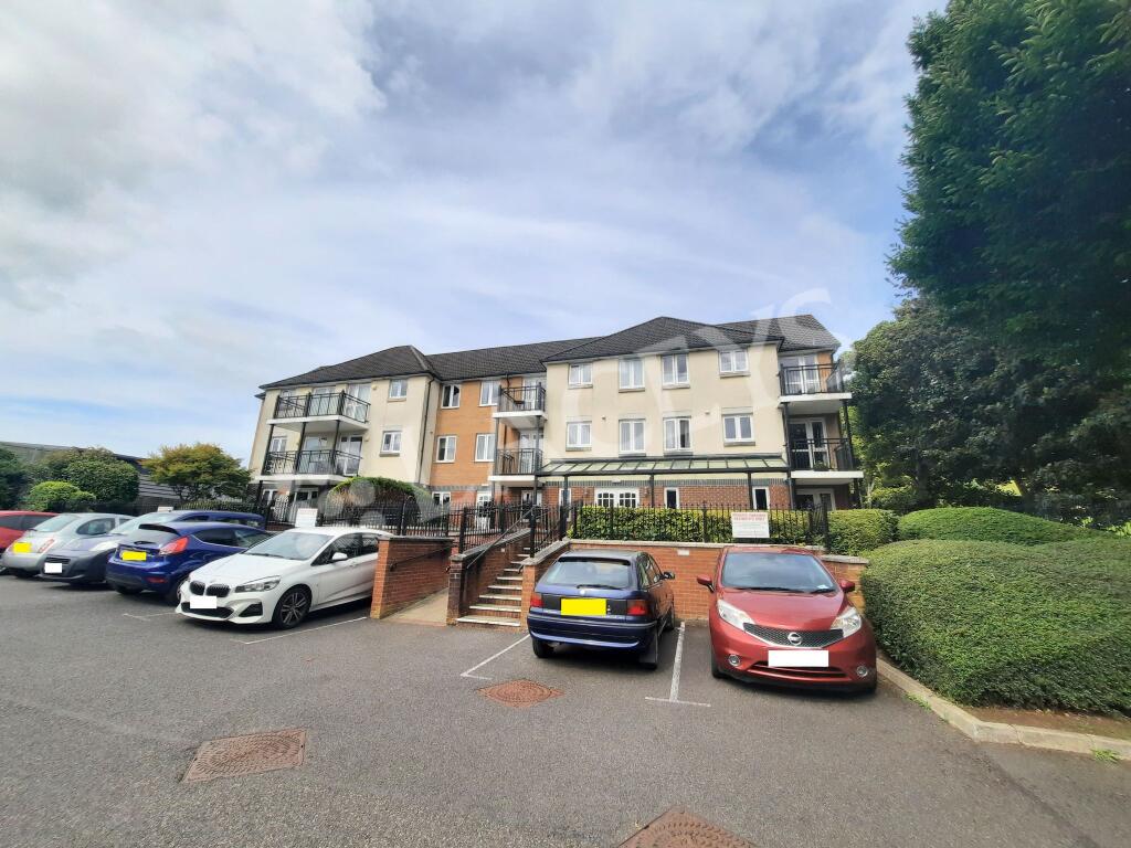 1 bed 1st Floor Flat for rent in Yeovil Marsh. From Laceys Yeovil Ltd - Yeovil