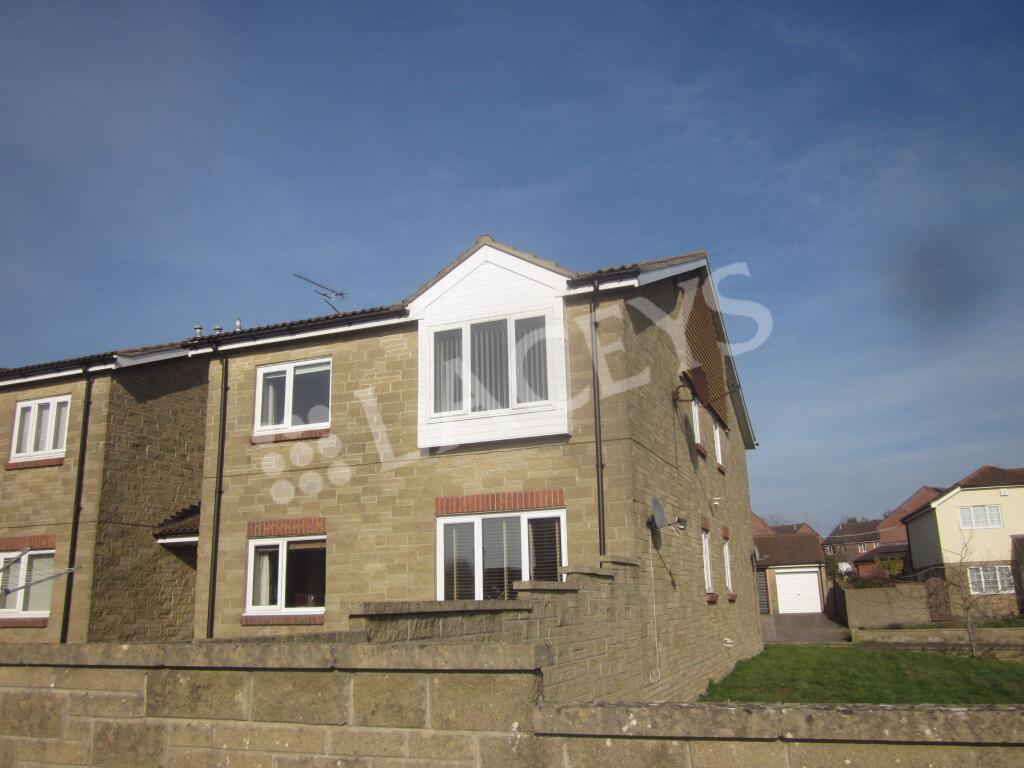 1 bed 1st Floor Flat for rent in Yeovil Marsh. From Laceys Yeovil Ltd - Yeovil