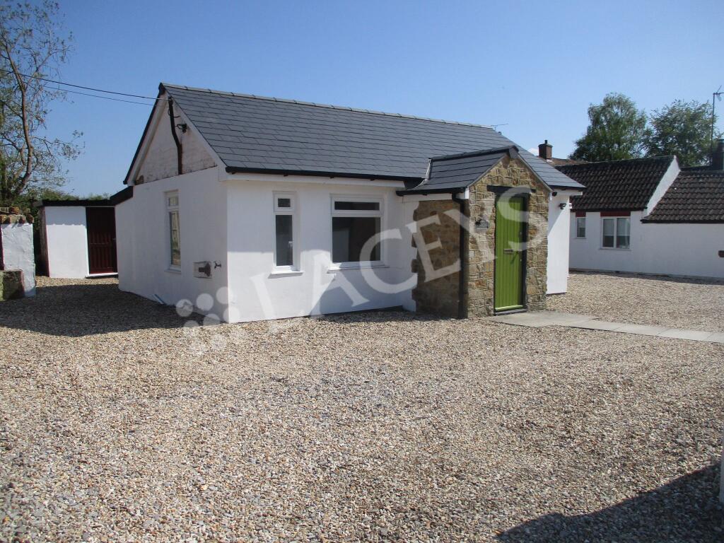 3 bed Detached bungalow for rent in East Chinnock. From Laceys Yeovil Ltd - Yeovil
