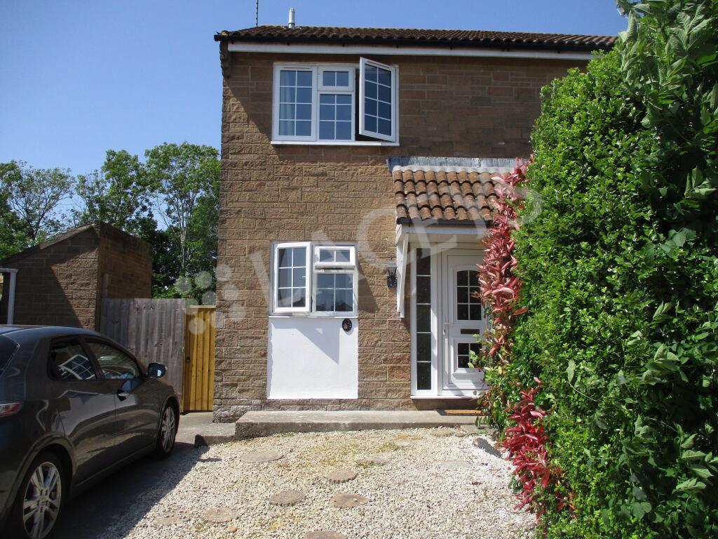 2 bed Semi Detached for rent in Yeovil Marsh. From Laceys Yeovil Ltd - Yeovil