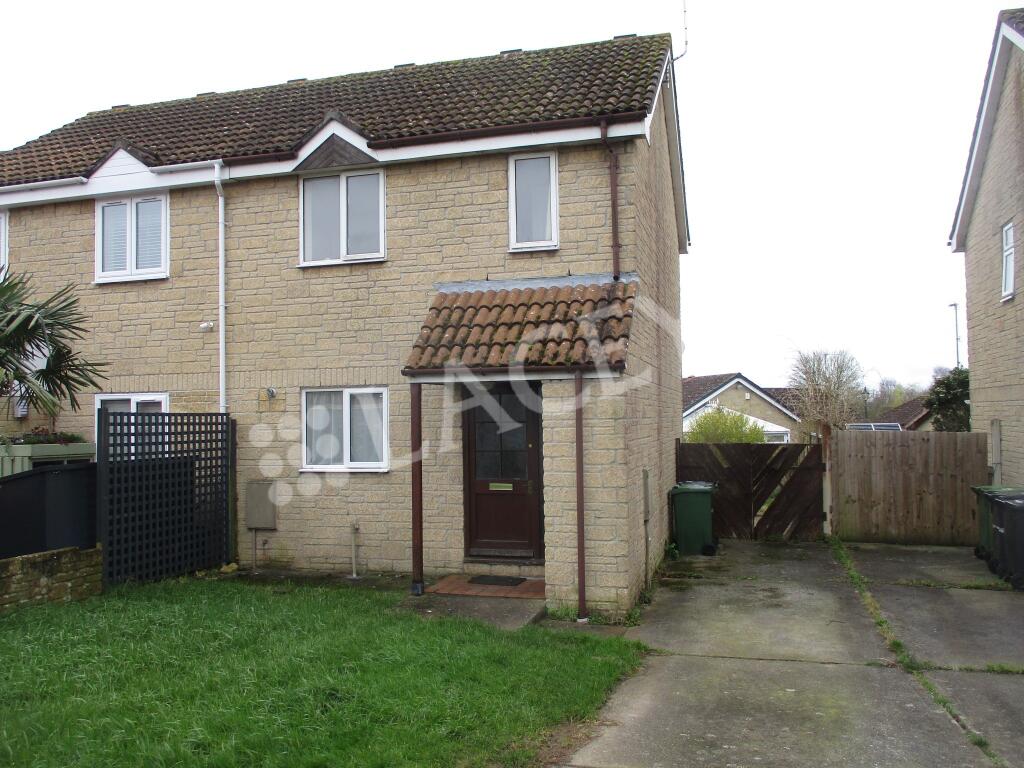 2 bed Semi Detached for rent in Yeovil Marsh. From Laceys Yeovil Ltd - Yeovil