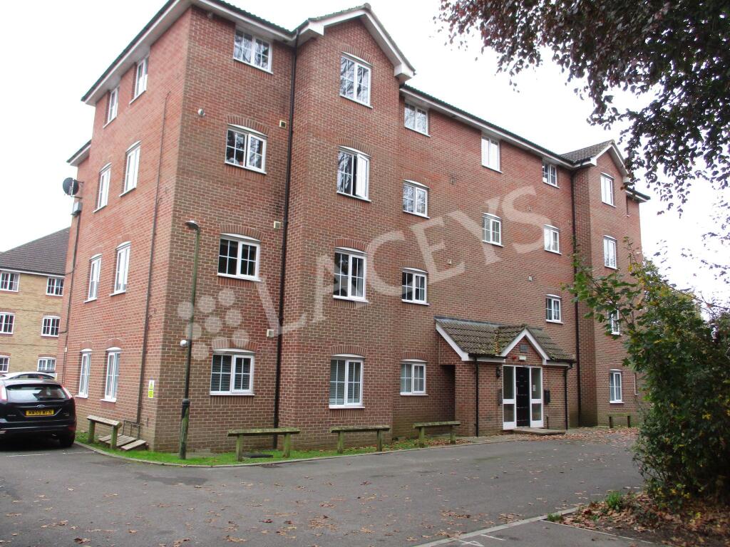 2 bed 1st Floor Flat for rent in Yeovil Marsh. From Laceys Yeovil Ltd - Yeovil 2 bed 1st Floor Flat for rent in Yeovil Marsh. From Laceys Yeovil Ltd - Yeovil