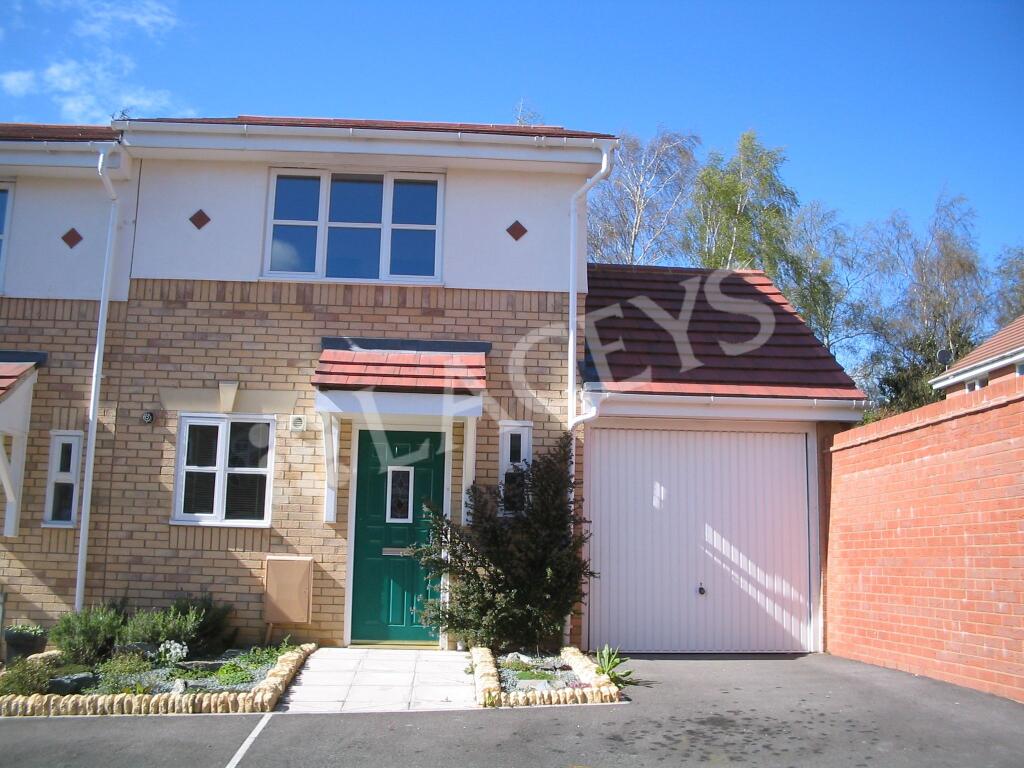 2 bed End of Terrace for rent in Yeovil Marsh. From Laceys Yeovil Ltd - Yeovil 2 bed End of Terrace for rent in Yeovil Marsh. From Laceys Yeovil Ltd - Yeovil