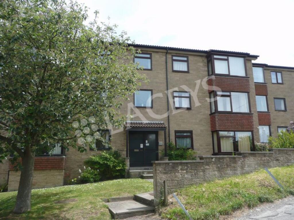 2 bed 1st Floor Flat for rent in Yeovil Marsh. From Laceys Yeovil Ltd - Yeovil 2 bed 1st Floor Flat for rent in Yeovil Marsh. From Laceys Yeovil Ltd - Yeovil